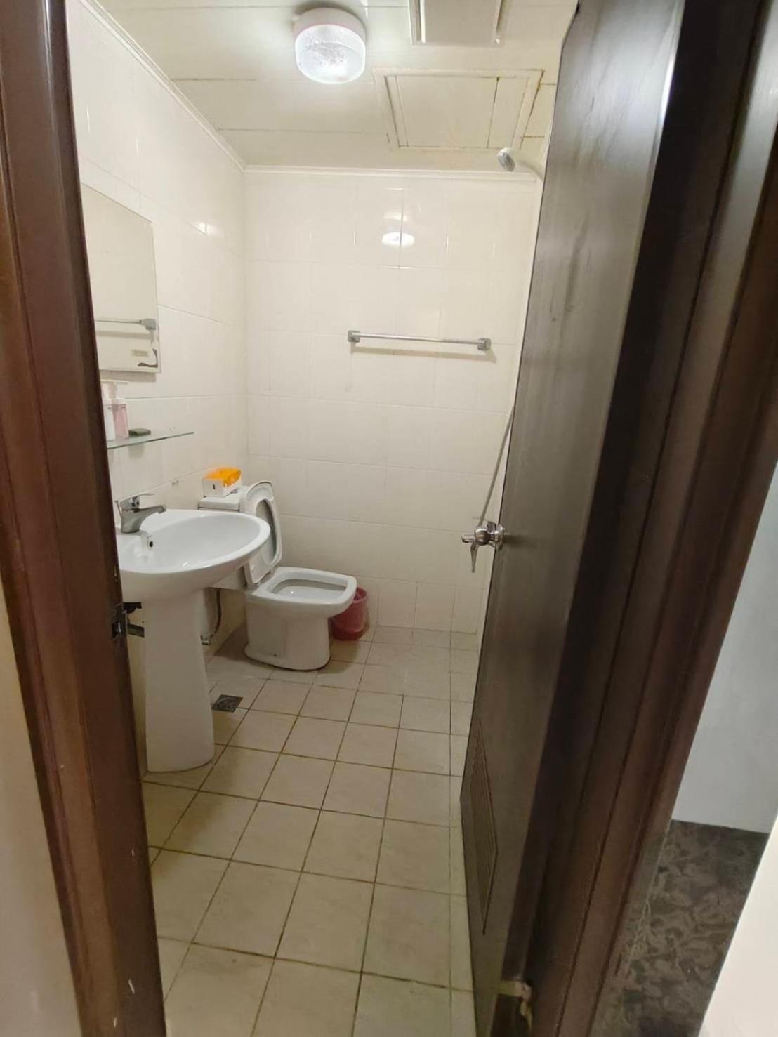 台中向日葵 Apartment Bagian luar foto